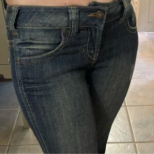 Juniors Size 3 Low Rise Cropped Blue Jeans by Paris Blues